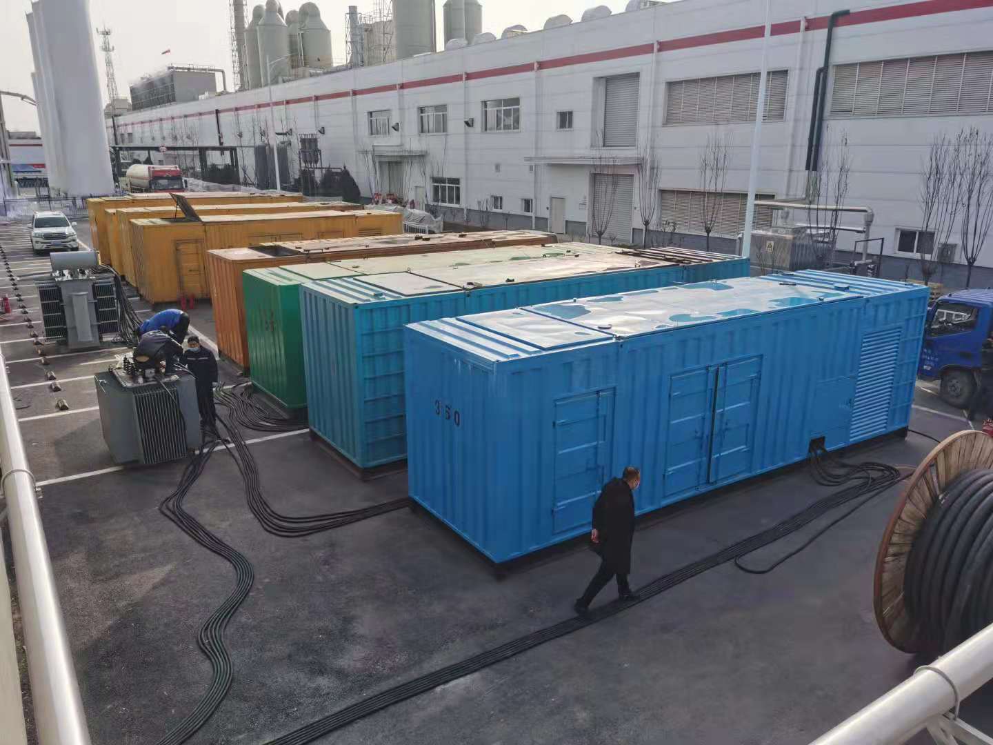 建水发电机出租-两相发电机与三相发电机有何区别?