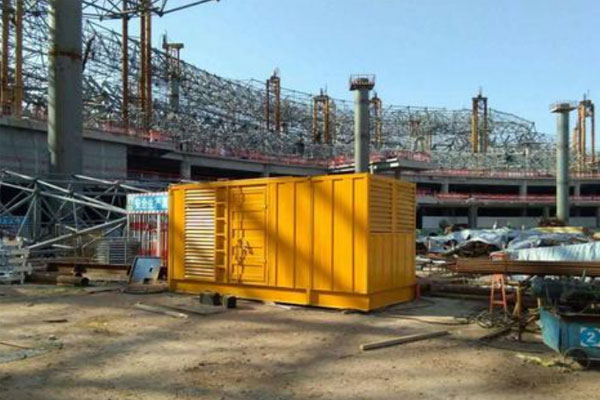 建水发电机出租如何判断空气滤清器是否需要更换？
