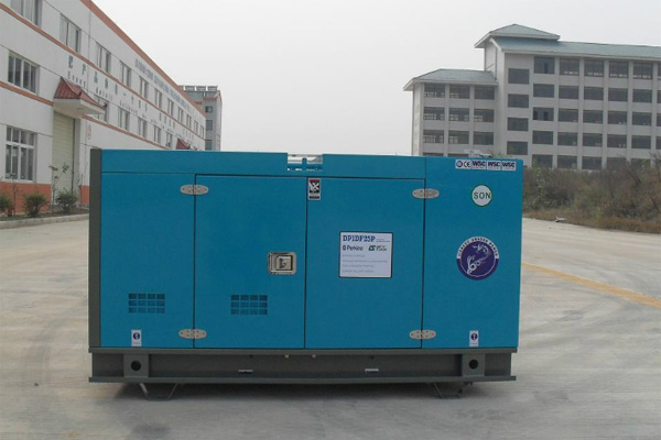 建水发电机租赁如何正确安装空气滤清器？